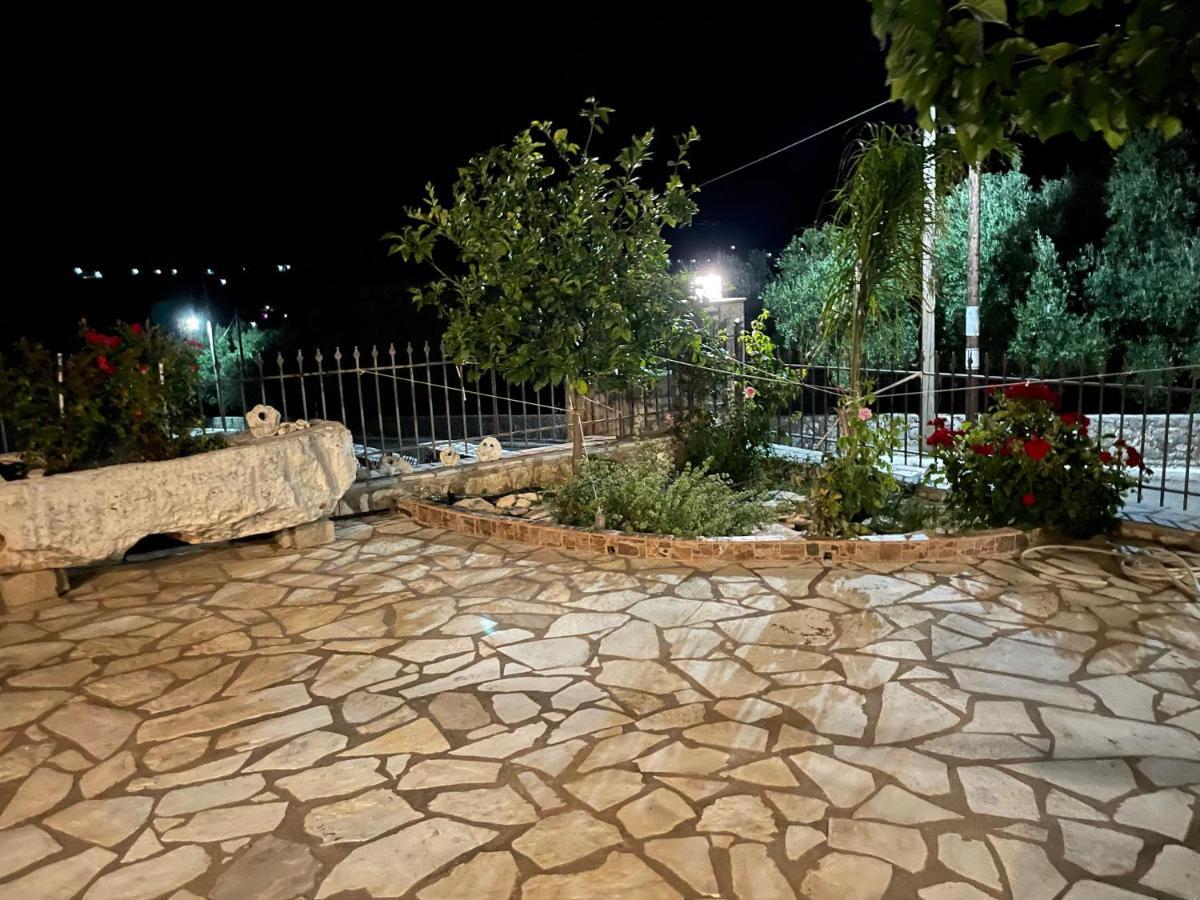 "Villa Andreas" Ajía Effimía Kültér fotó